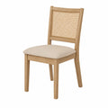Silla de madera con respaldo de rejilla y asiento de poliéster beige